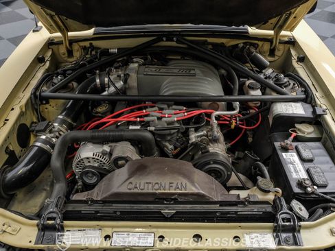 Used 1989 Ford Mustang LX image 3