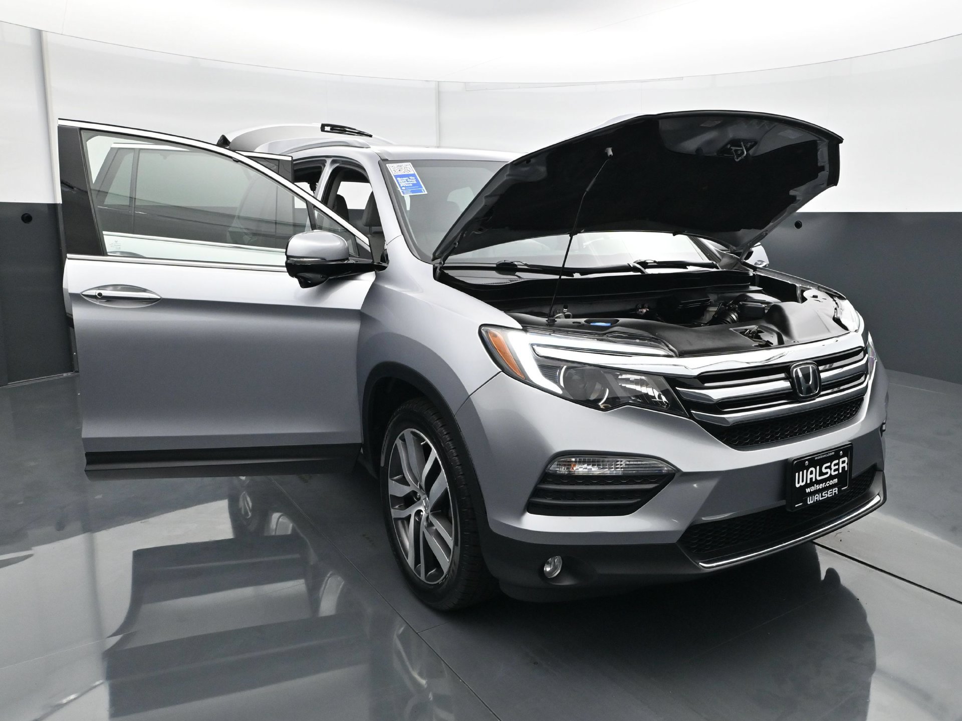 Used 2017 Honda Pilot Touring image 38
