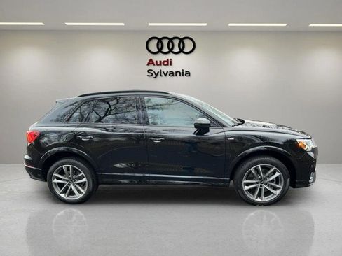 Certified 2025 Audi Q3 2.0T Premium w/ Convenience Package image 8