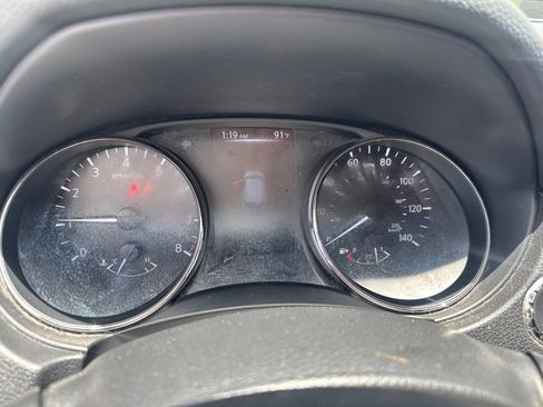 Used 2017 Nissan Rogue Sport SV FWD image 29