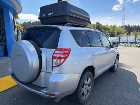 Used 2011 Toyota RAV4 2WD w/ Upgrade Value Pkg image 10