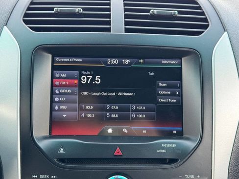 Used 2014 Ford Explorer XLT w/ Equipment Group 201A image 9