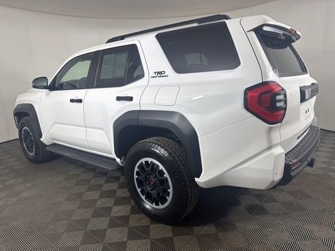 Used 2025 Toyota 4Runner TRD Off-Road image 6