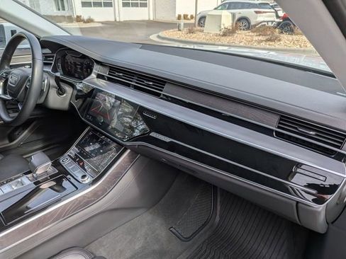 Used 2023 Audi A8 L 3.0T image 45