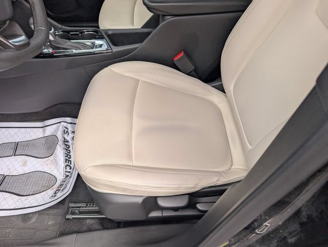 Used 2025 Buick Encore GX Sport Touring FWD image 21