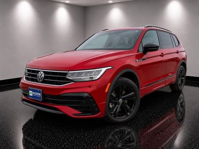 Used 2024 Volkswagen Tiguan SE R-Line