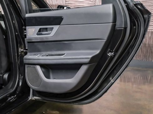 Used 2020 Jaguar XF Prestige RWD image 43