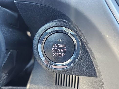 Certified 2025 Subaru Crosstrek 2.0i Premium image 32