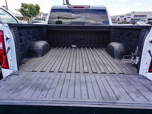 Used 2024 Chevrolet Silverado 1500 LT Trail Boss w/ Convenience Package II AWD/4WD image 24