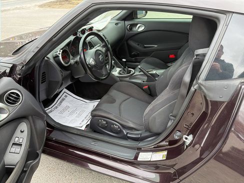 Used 2017 Nissan 370Z Coupe NISMO Tech Auto image 5