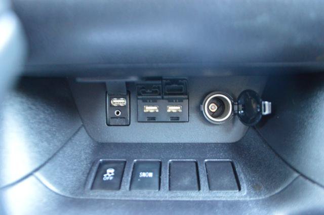 Used 2019 Toyota Highlander LE FWD image 13