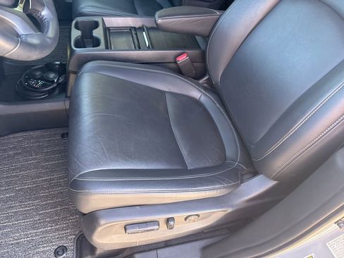 Used 2023 Honda Odyssey Touring image 13