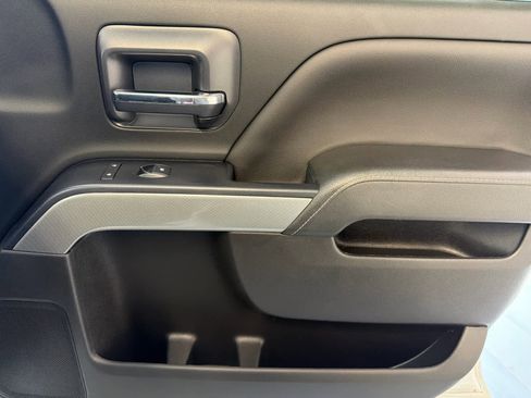 Used 2018 Chevrolet Silverado 1500 LT w/ All Star Edition image 27