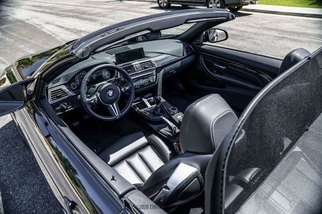 Used 2020 BMW M4 Convertible w/ Competition Package RWD image 36