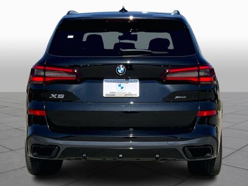 Used 2022 BMW X5 xDrive40i w/ M Sport Package image 5