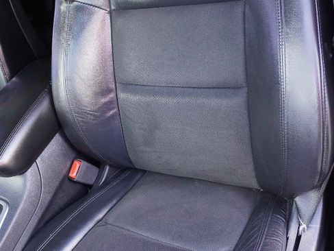Used 2019 Jeep Grand Cherokee Altitude AWD/4WD image 5