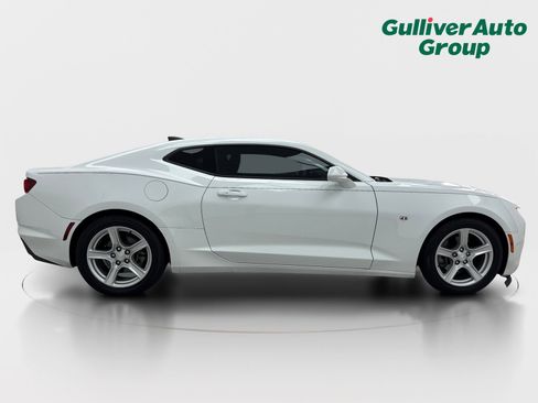 Used 2020 Chevrolet Camaro LT RWD image 10
