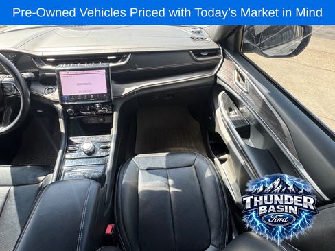 Used 2021 Jeep Grand Cherokee L Overland image 27