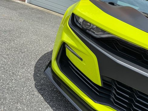Used 2021 Chevrolet Camaro SS RWD image 13