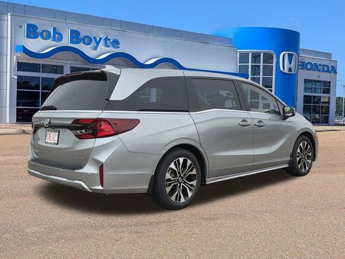 New 2026 Honda Odyssey Elite image 5