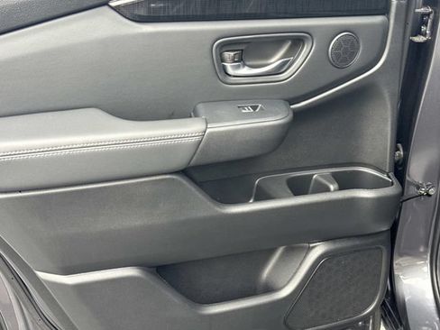 Certified 2025 Honda Pilot Elite image 12