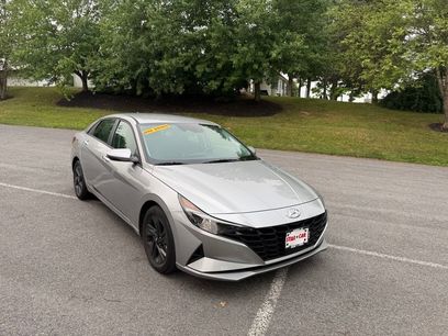 Used 2021 Hyundai Elantra SEL w/ Convenience Package
