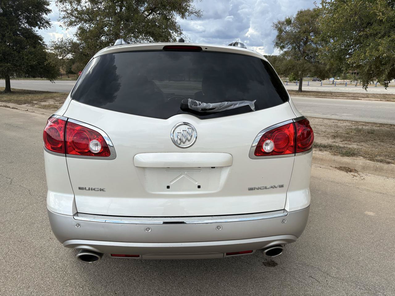 Used 2012 Buick Enclave Leather w/ LPO, Cargo Convenience Pkg FWD image 6