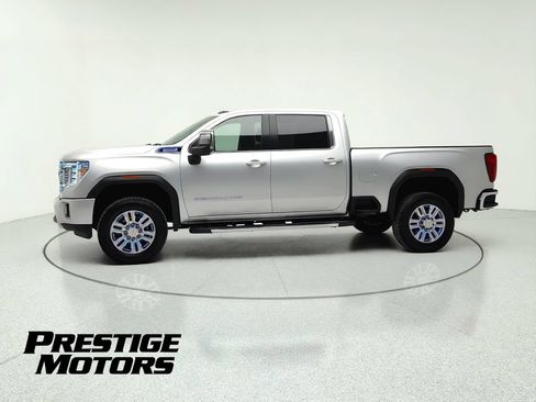 Used 2022 GMC Sierra 3500 Denali w/ Denali Ultimate Package AWD/4WD image 4