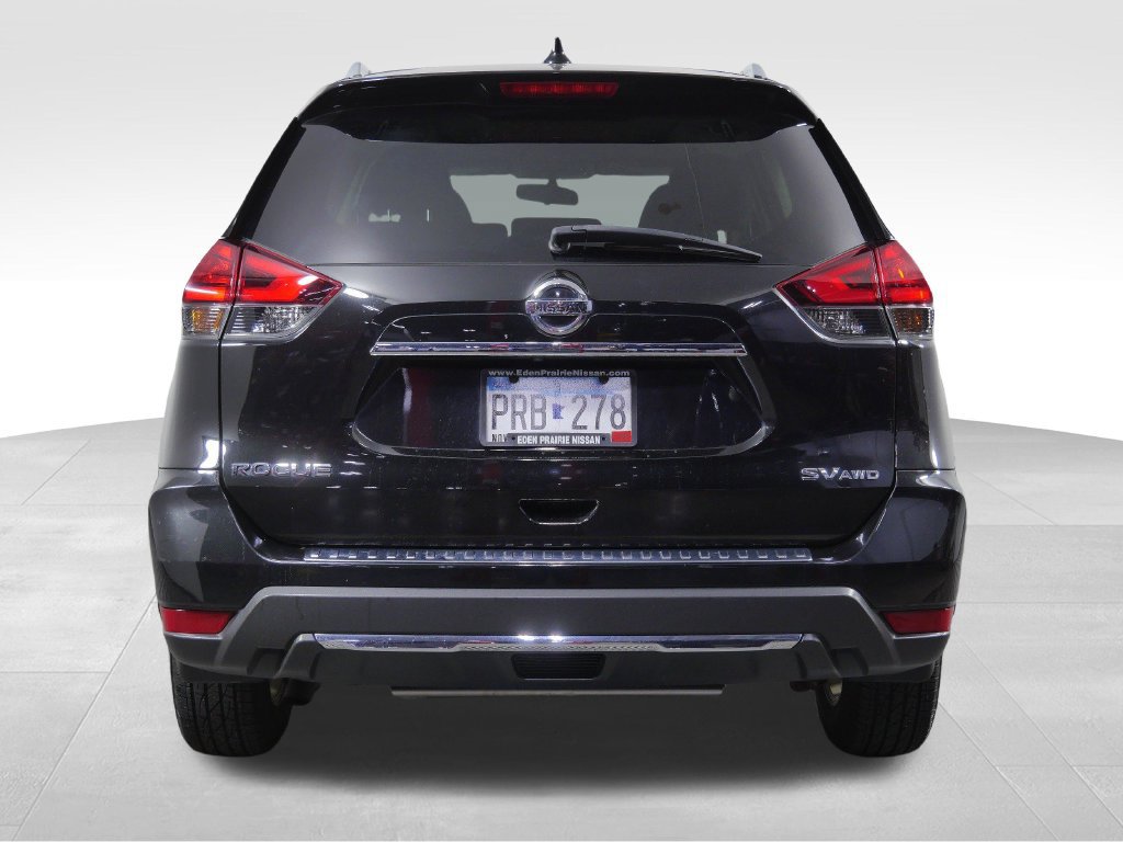 Used 2017 Nissan Rogue SV w/ Sun & Sound Touring Package AWD/4WD image 9