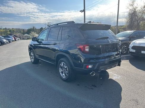 Used 2023 Honda Passport TrailSport image 9