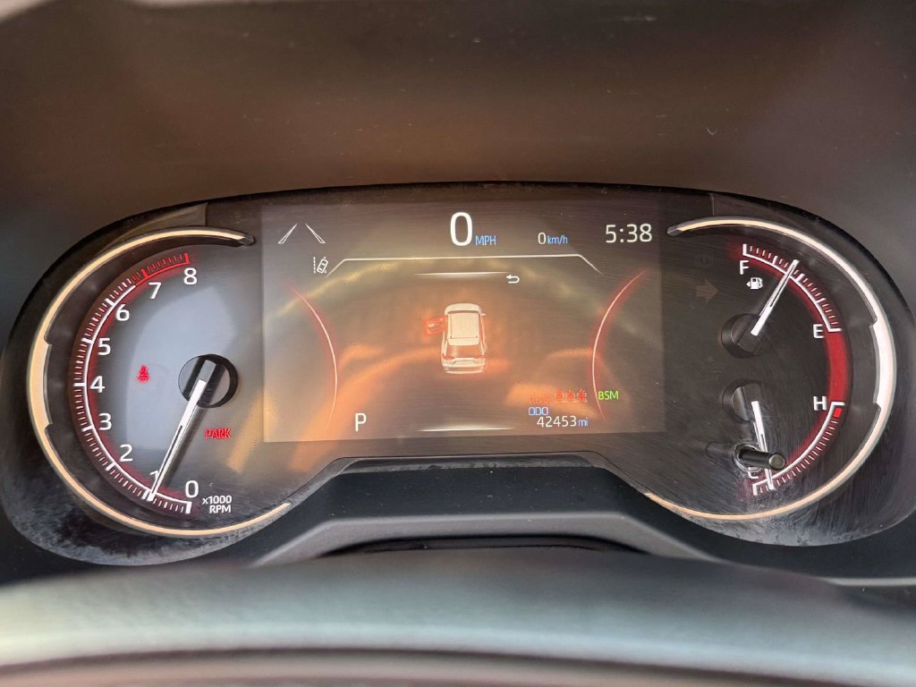 Used 2024 Toyota RAV4 XLE AWD/4WD image 25