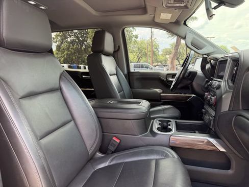 Used 2019 Chevrolet Silverado 1500 LT Trail Boss AWD/4WD image 16