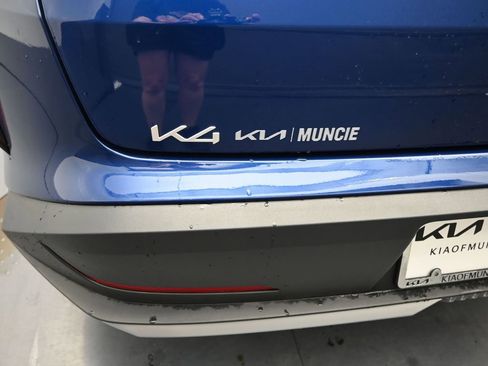 New 2026 Kia K4 LXS image 10