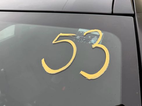 Used 2023 Nissan Kicks SR image 31