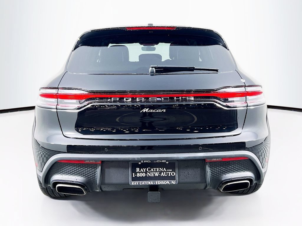 Certified 2026 Porsche Macan AWD/4WD image 10