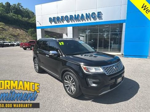 Used 2017 Ford Explorer Platinum AWD/4WD image 1