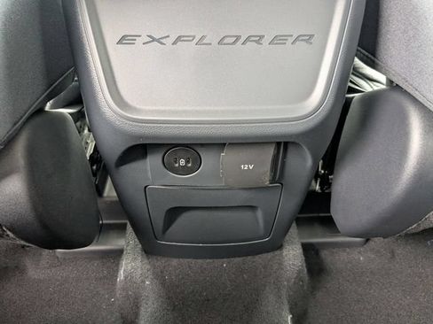 New 2026 Ford Explorer Active AWD/4WD image 18
