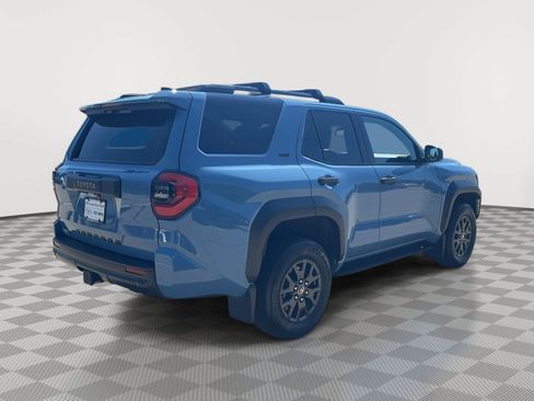Used 2025 Toyota 4Runner SR5 AWD/4WD image 5