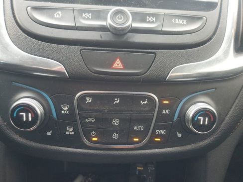 Used 2020 Chevrolet Equinox Premier w/ Premier Redline Edition image 19