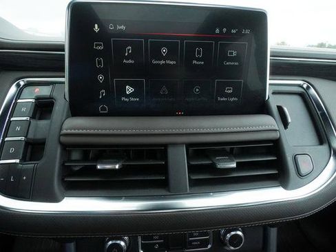 Used 2024 GMC Yukon SLT w/ SLT Premium Package image 22