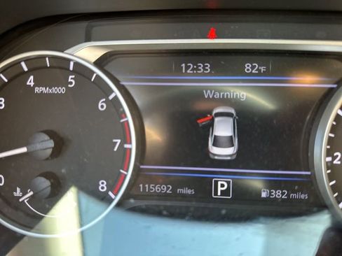 Used 2021 Nissan Sentra SV image 7