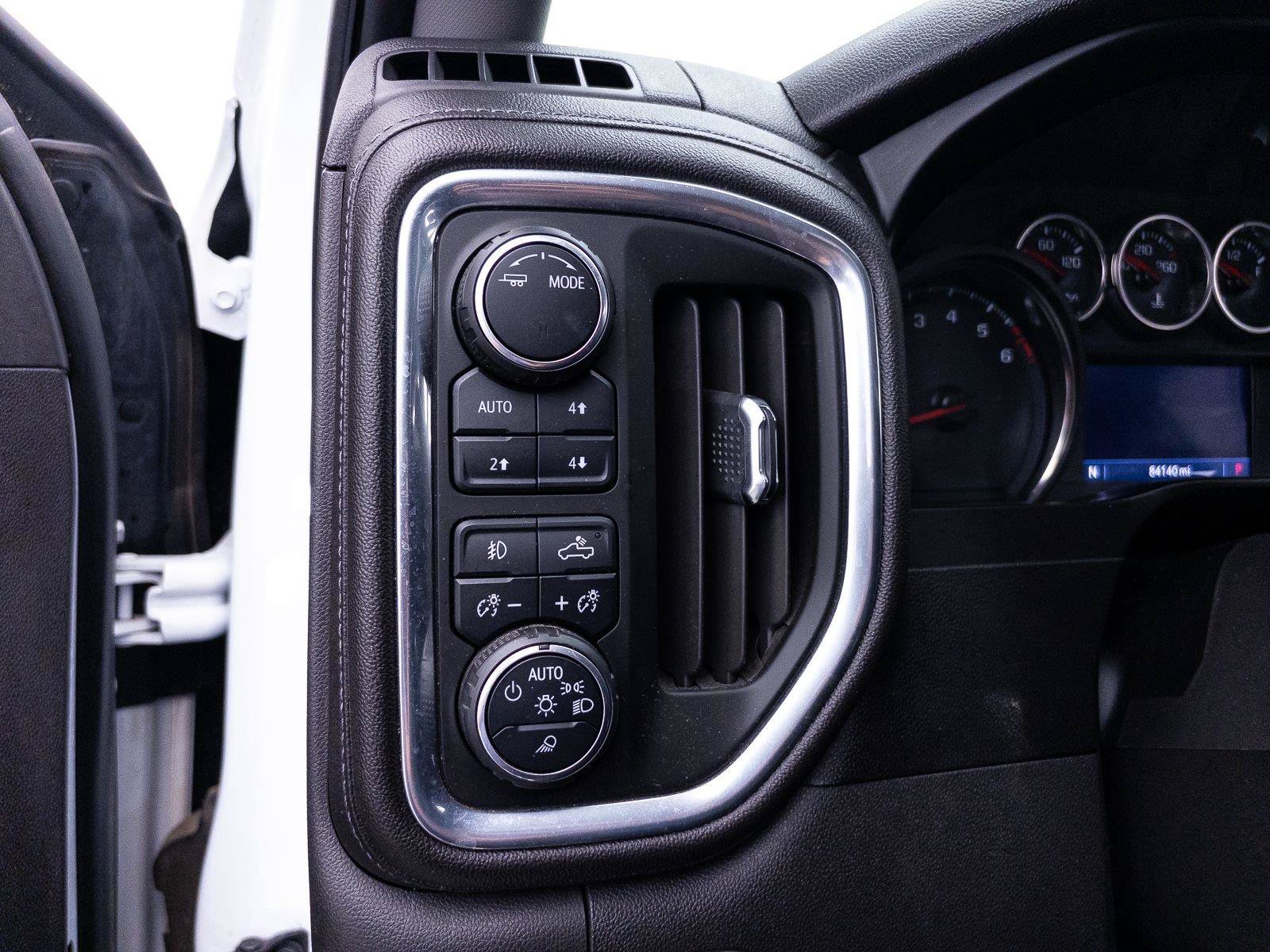 Used 2020 Chevrolet Silverado 1500 LT Trail Boss AWD/4WD image 10