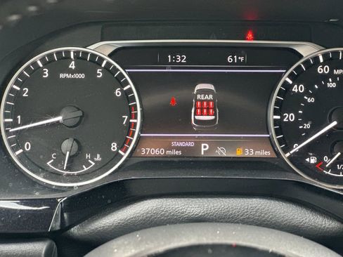 Used 2024 Nissan Pathfinder SL image 28