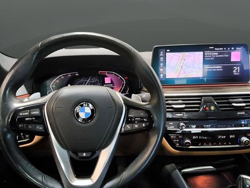 Used 2023 BMW 530i xDrive w/ Premium Package AWD/4WD image 22