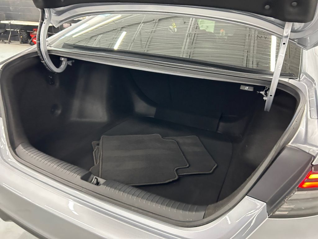 Used 2023 Honda Accord EX image 19