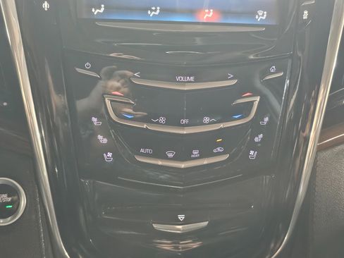 Used 2015 Cadillac Escalade ESV Premium image 45