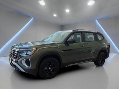 New 2025 Volkswagen Atlas Peak Edition SE