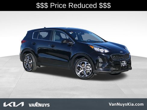 Used 2022 Kia Sportage LX image 1