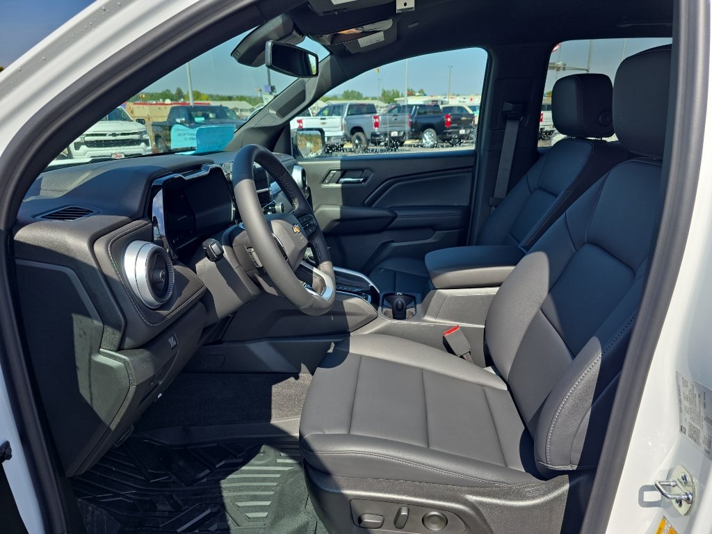 New 2026 Chevrolet Colorado LT w/ LT Convenience Package AWD/4WD image 9