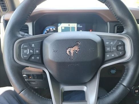 Used 2024 Ford Bronco Outer Banks AWD/4WD image 14